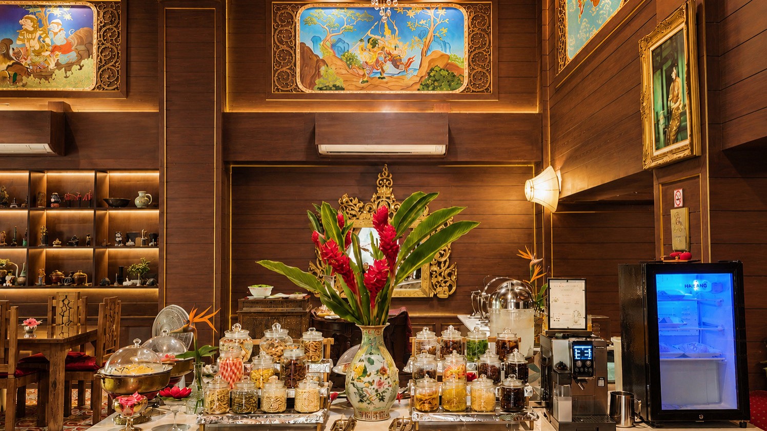 Singha Montra