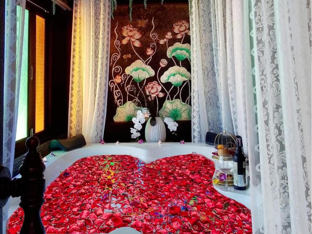 Honeymoon Lanna