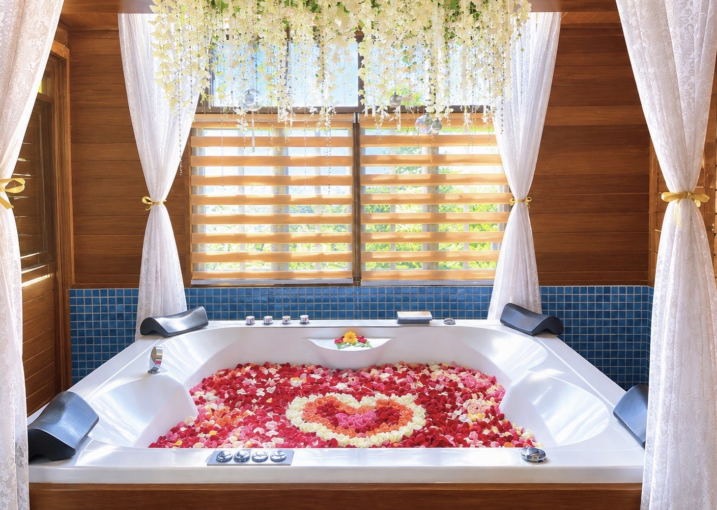 Honeymoon Nakara Suite